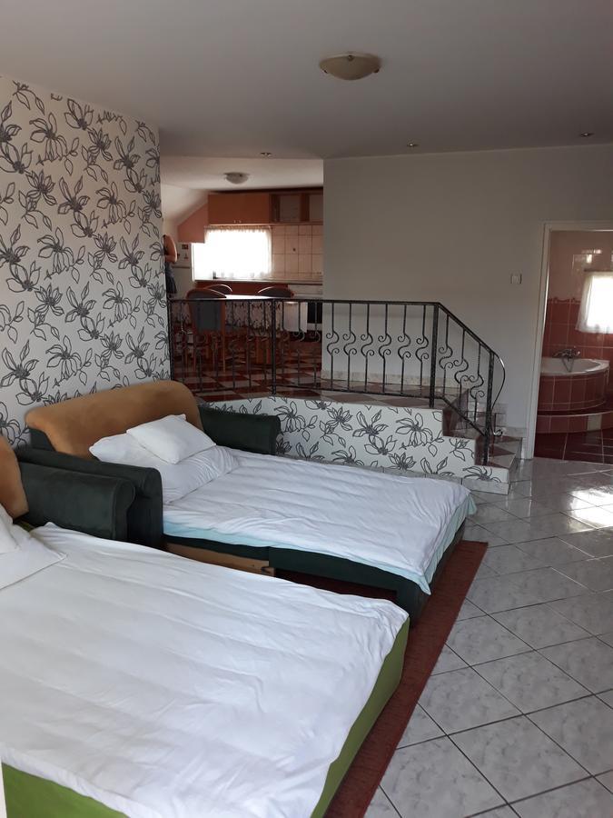 Rozsa Apartman Lenti Εξωτερικό φωτογραφία